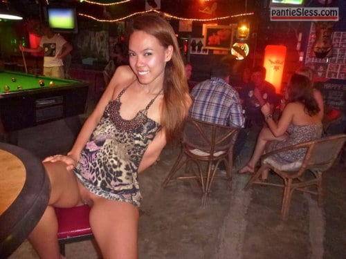 upskirt pussy flash public flashing bottomless asian Knickerless Thai girl having fun at a bar