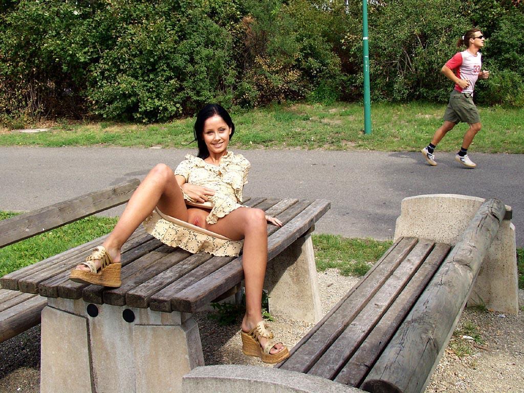 upskirt pussy flash dark haired brunette bottomless  naked pussy in the park