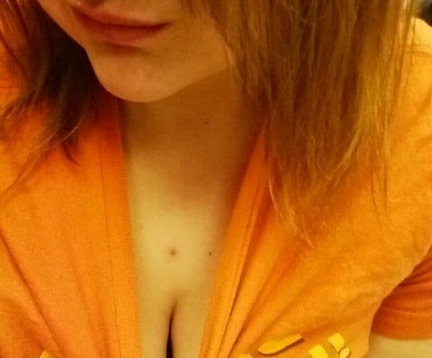 redhead big tits under her t shirts
