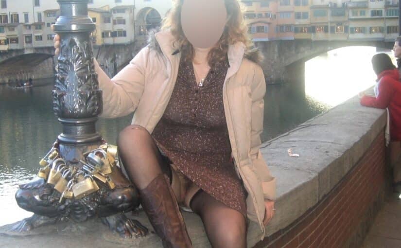 Blonde Bombshell Flashes Ass on Historic Bridge