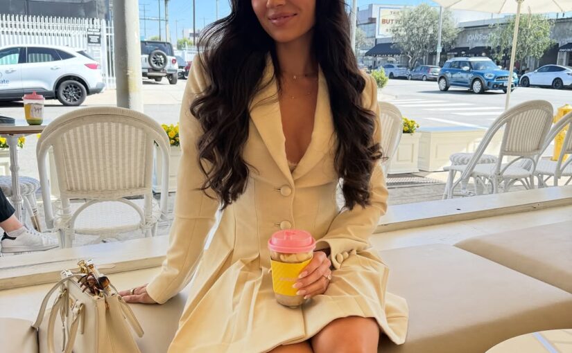 Café V-neck Accident: Boobs Barely Contained