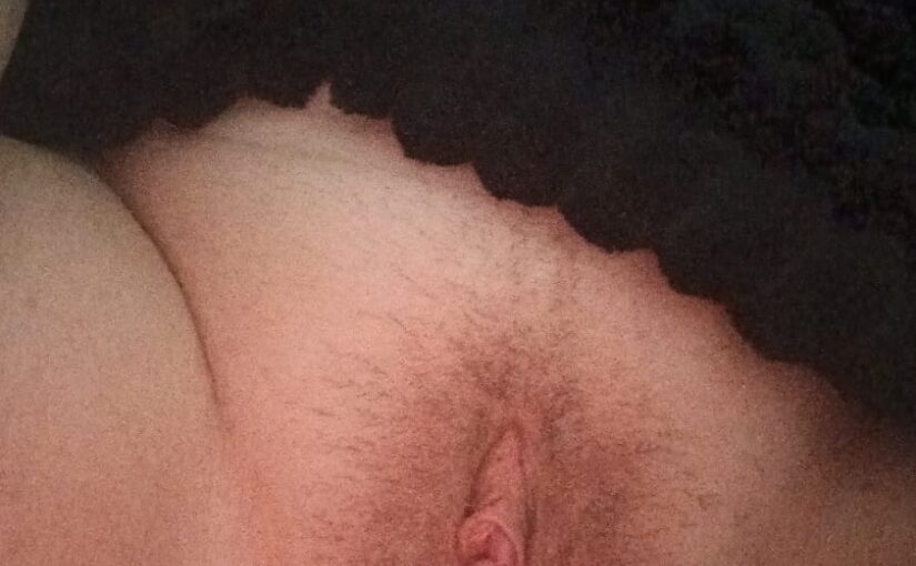 Hotwife’s Private Playtime: A Sneak Peek into Her Intimate Moments